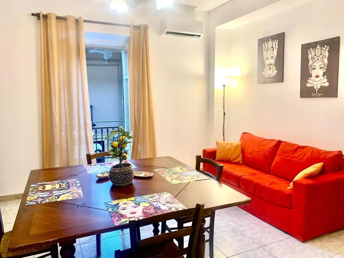 A Un Passo Dal Massimo 1 Apartment Palermo