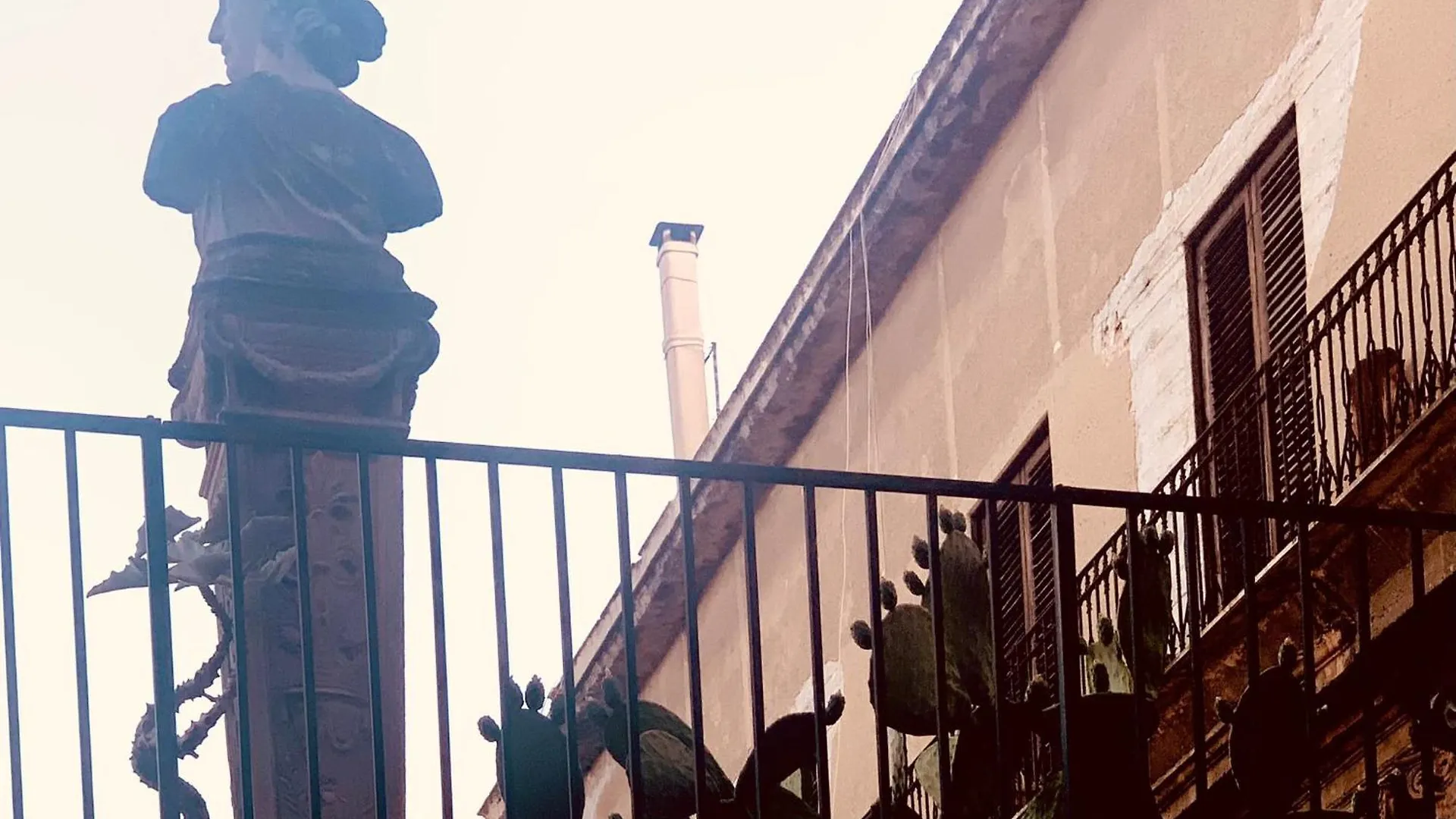 A Un Passo Dal Massimo 1 Apartment Palermo 0*,  Italy
